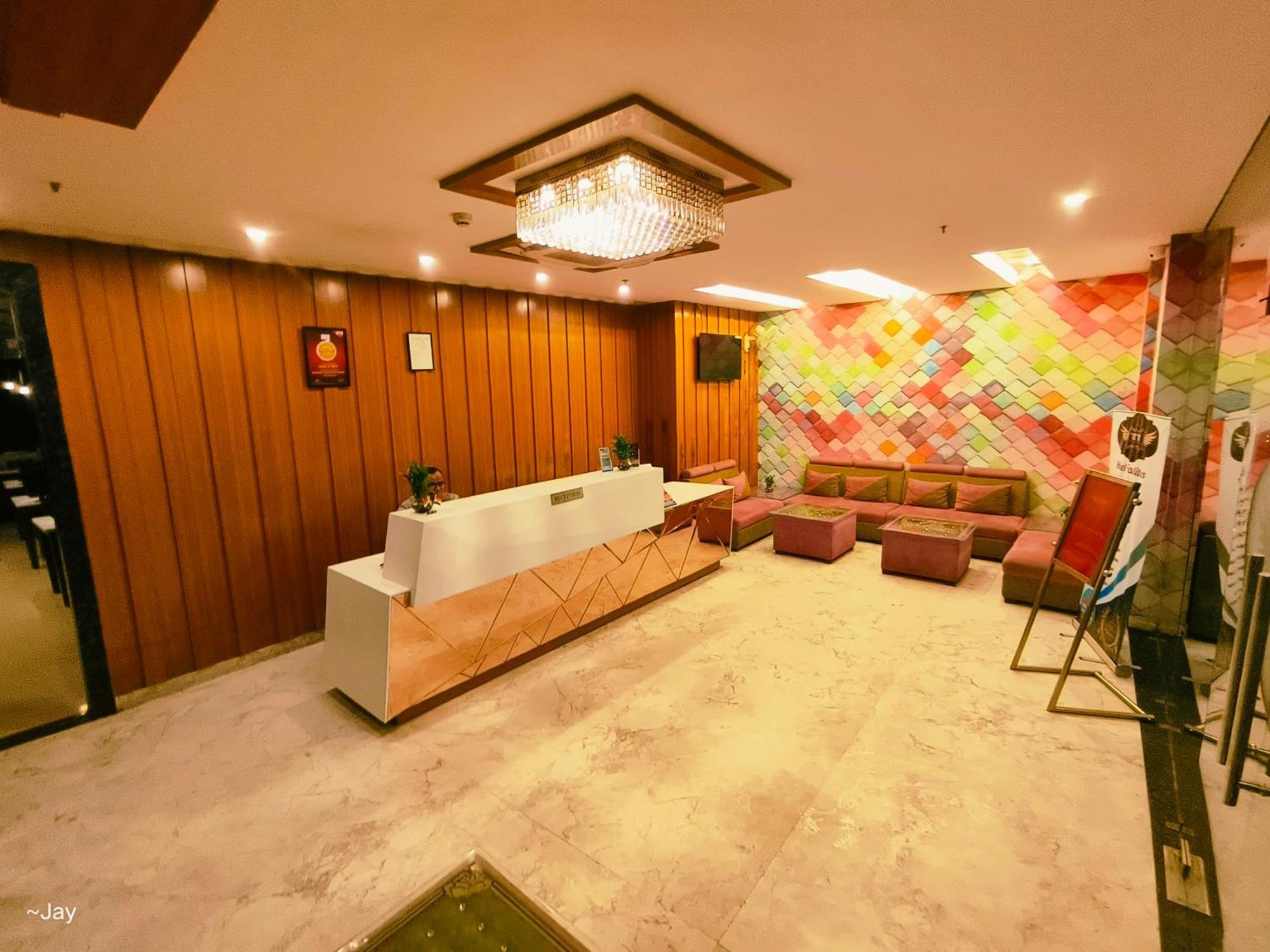 The Triumph Hotel Varanasi Exterior foto